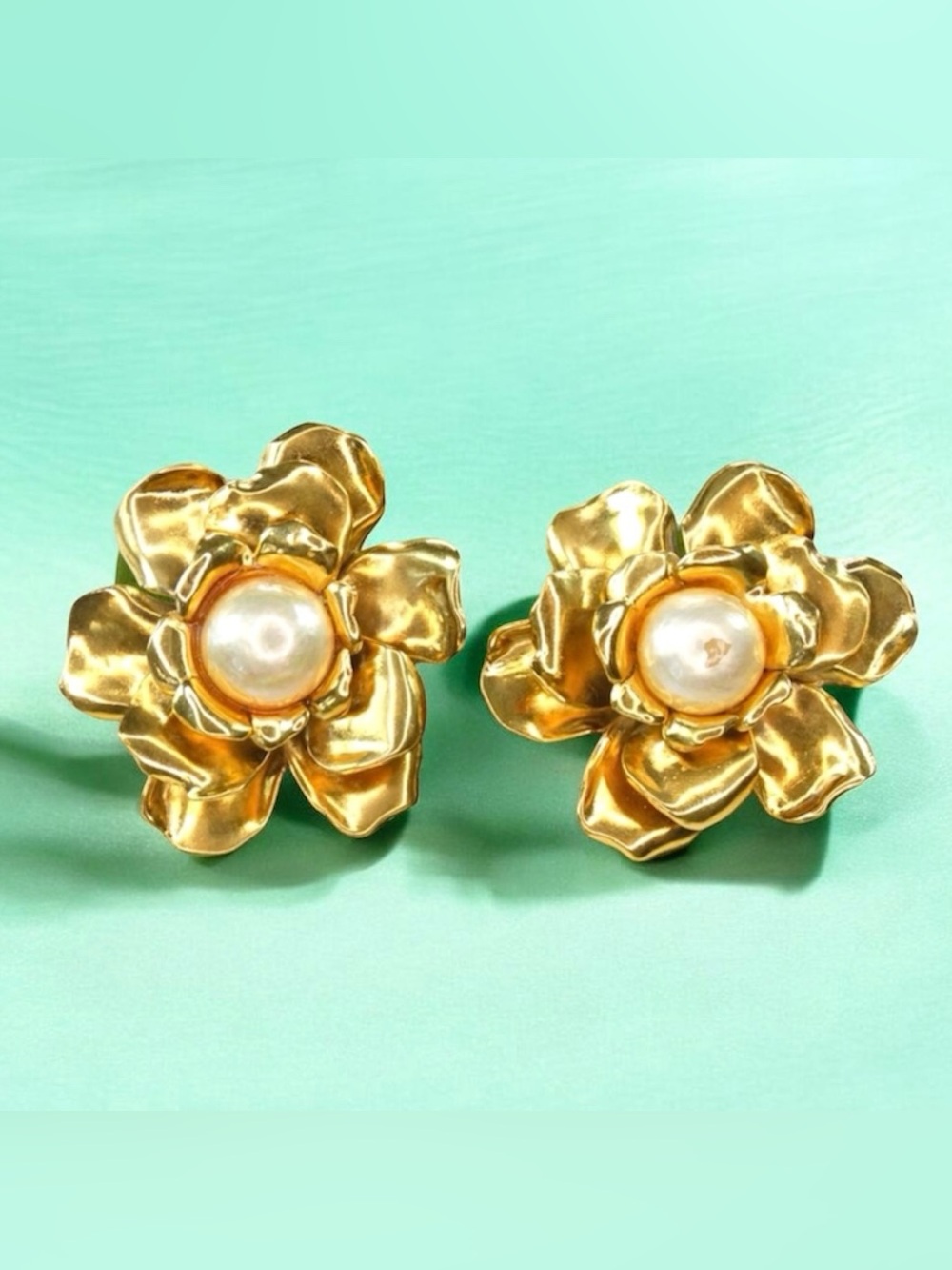 AUTH YSL Earrings • Yves Saint Laurent Roses Faux Pearl Center GP Clip On Clips